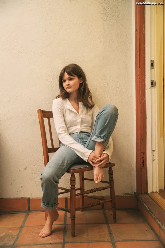 Ciara Bravo photo 15 of 126