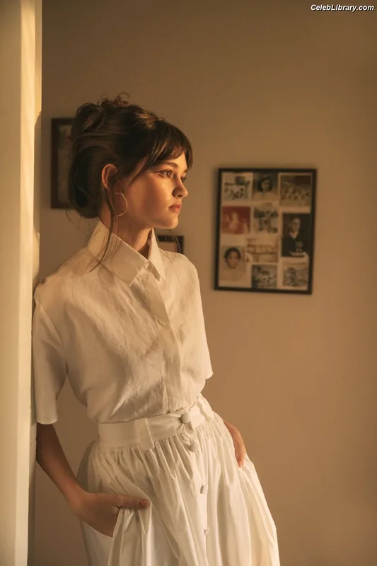 Ciara Bravo photo 19 of 126
