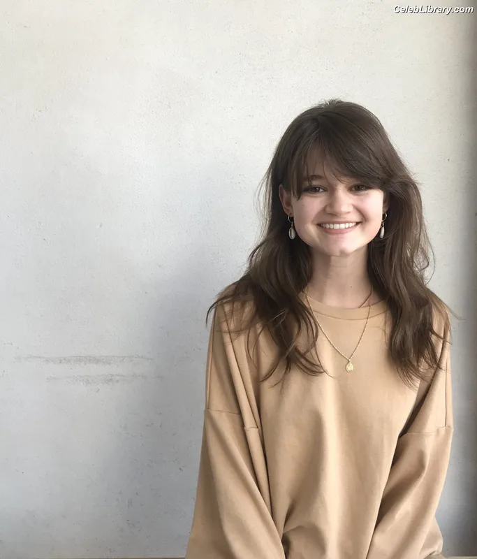 Ciara Bravo photo 1 of 126