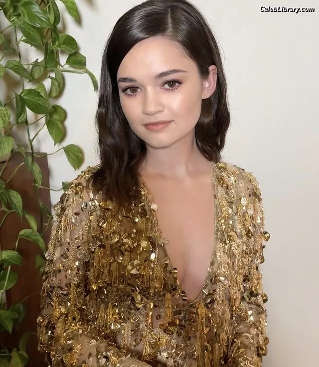 Ciara Bravo photo 3 of 126