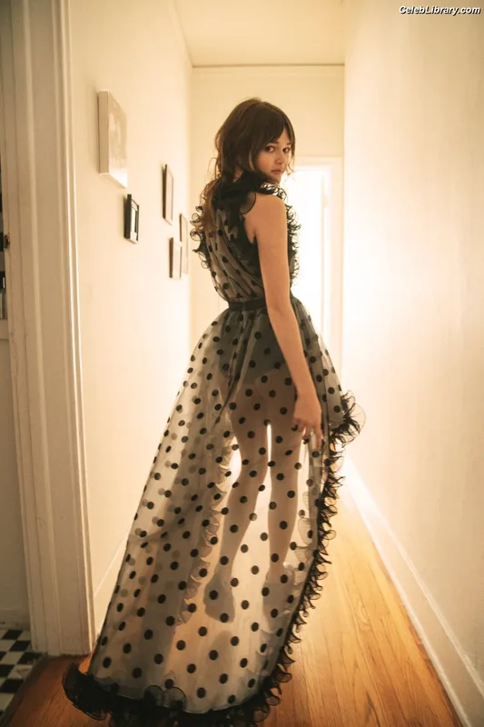 Ciara Bravo photo 21 of 126