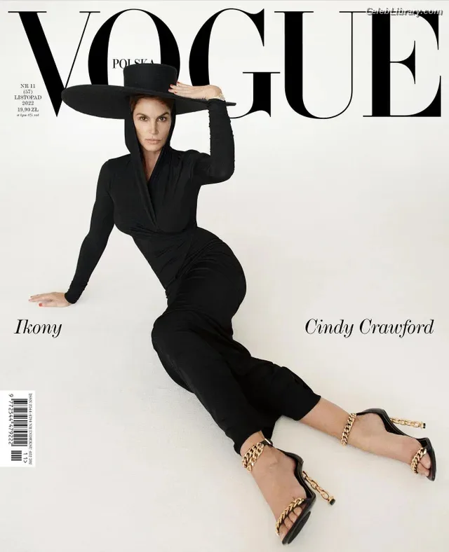Cindy Crawford photo 3 of 117