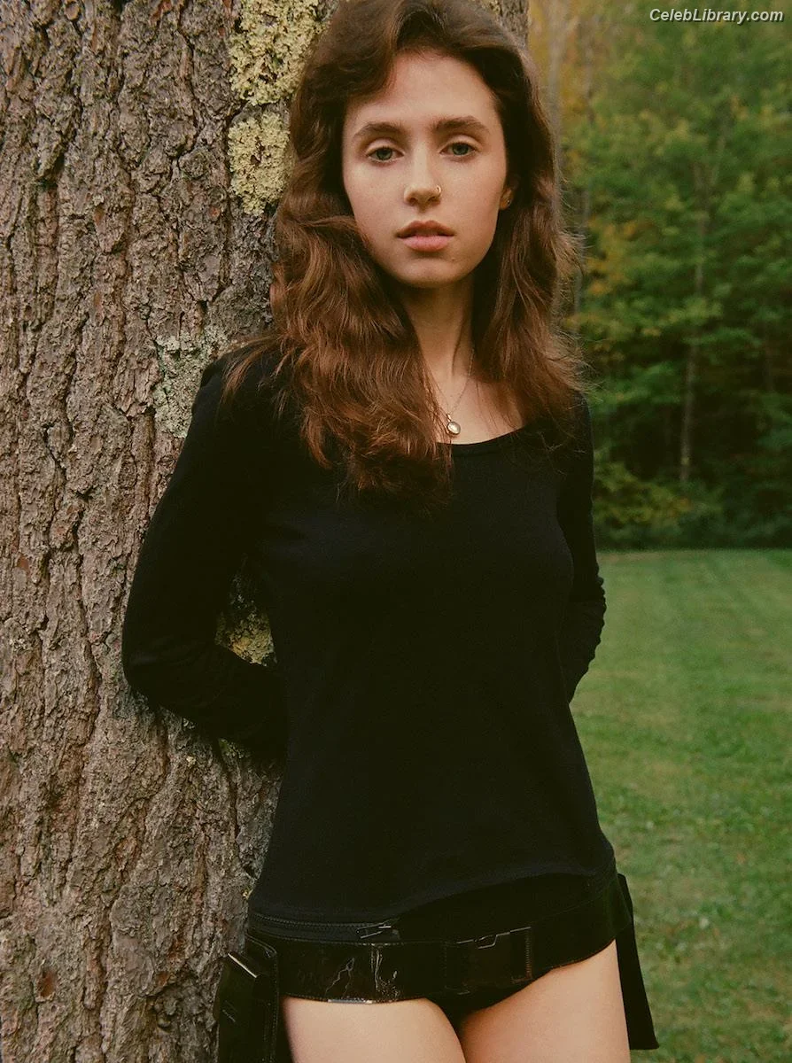 Claire Cottrill photo 2 of 548