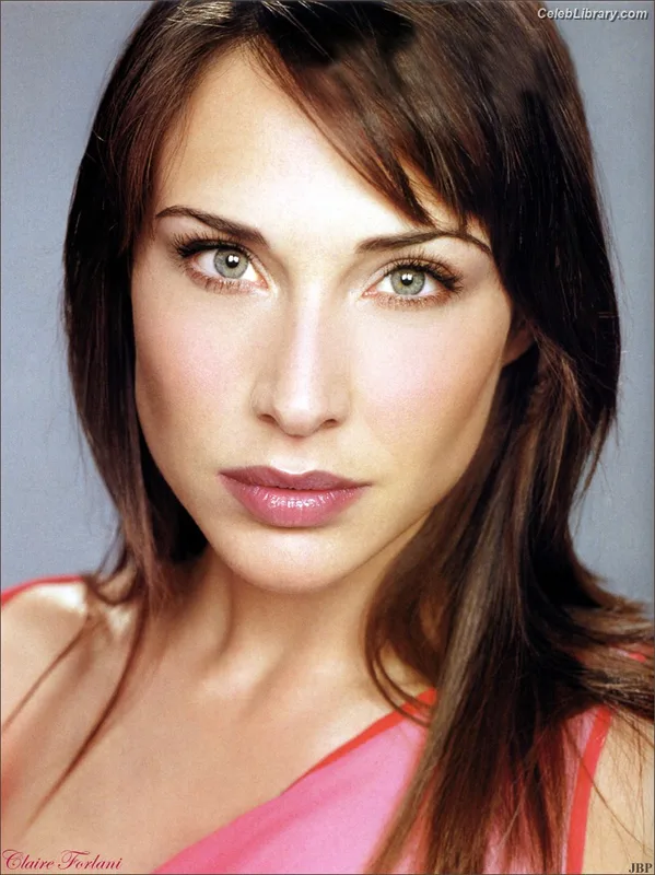 Claire Forlani photo 5 of 65