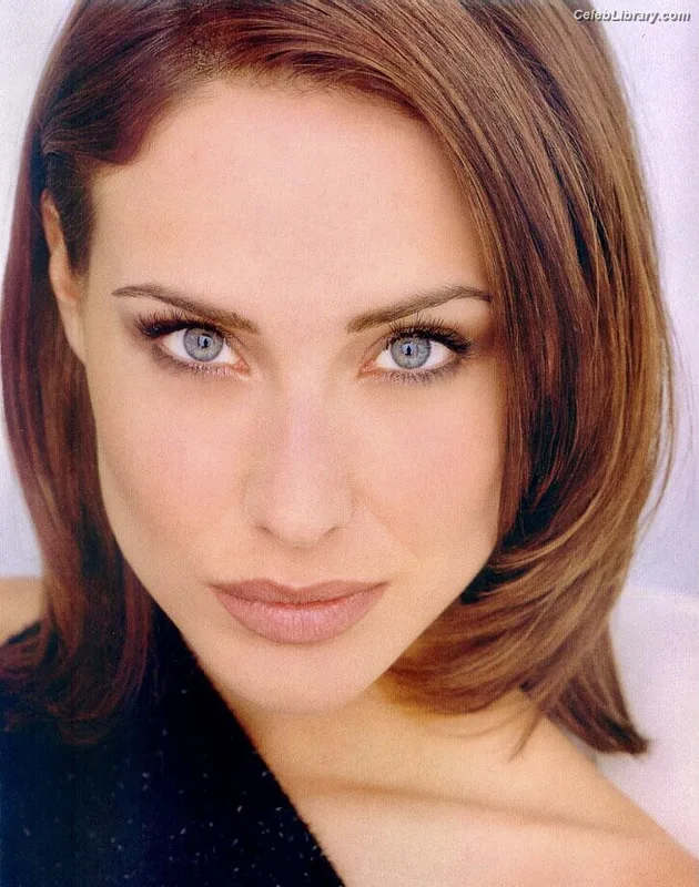 Claire Forlani photo 7 of 65