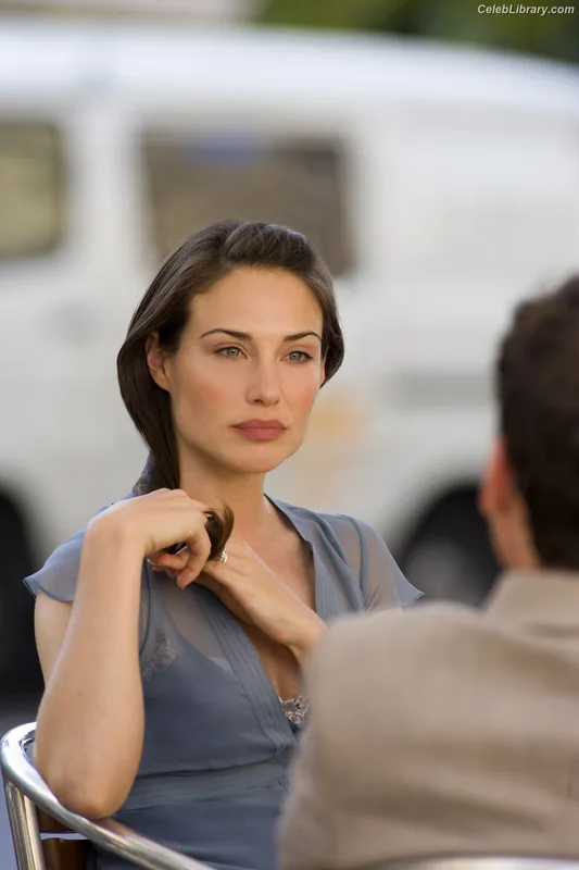 Claire Forlani photo 23 of 65