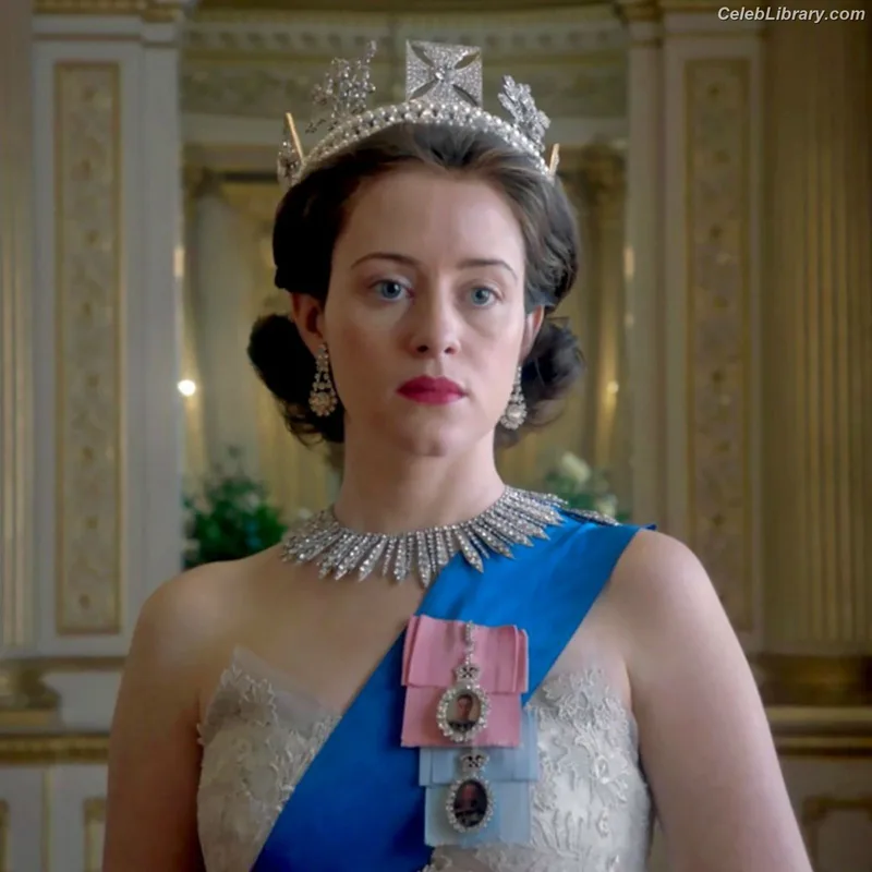 Claire Foy photo 4 of 59