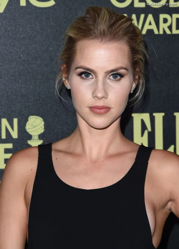 Claire Holt photo 4 of 127