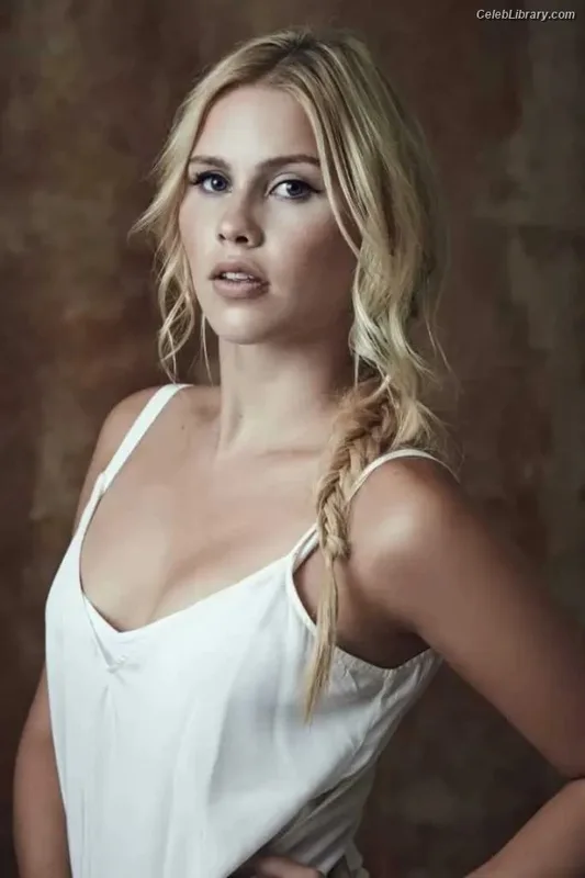 Claire Holt photo 3 of 127