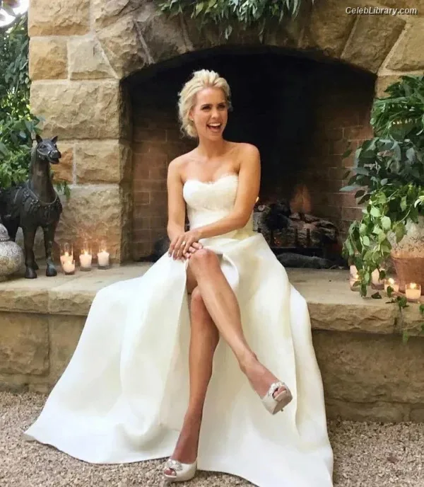 Claire Holt photo 22 of 127