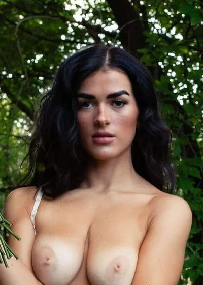 Claire Woods