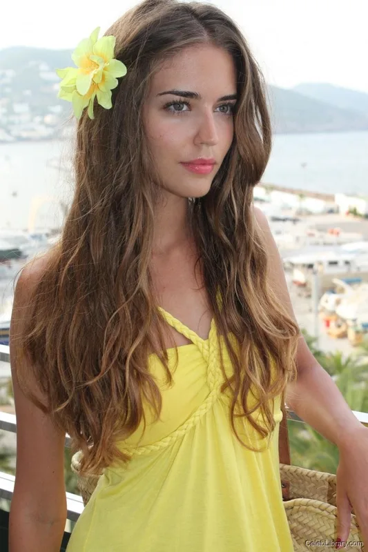 Clara Alonso photo 3 of 5