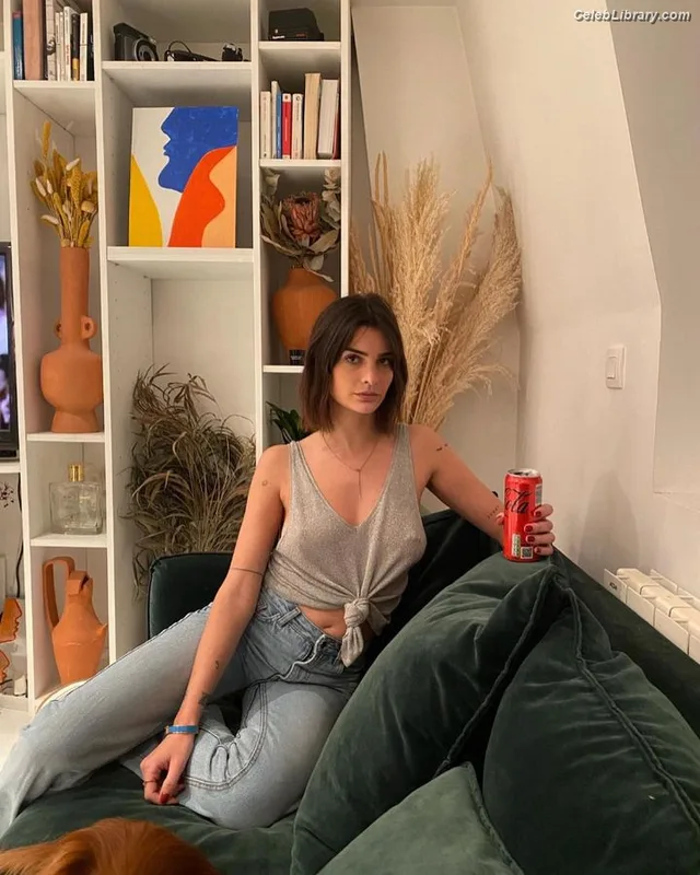 Clara Beneytout photo 4 of 67