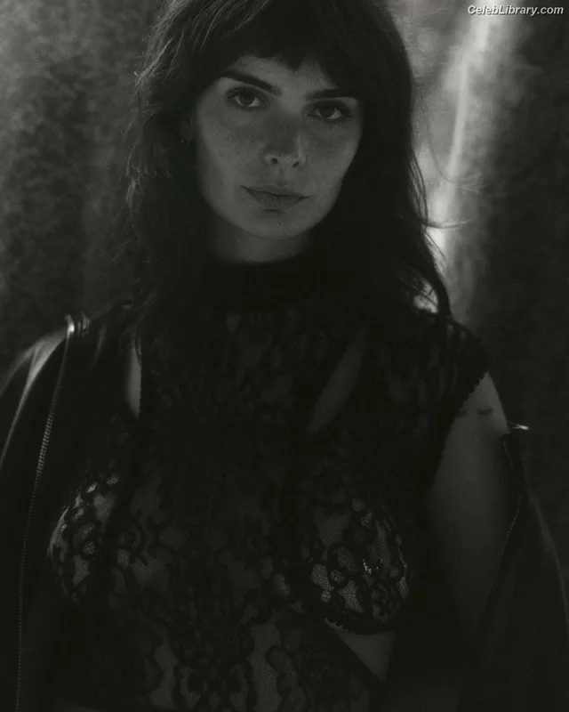 Clara Beneytout photo 24 of 67