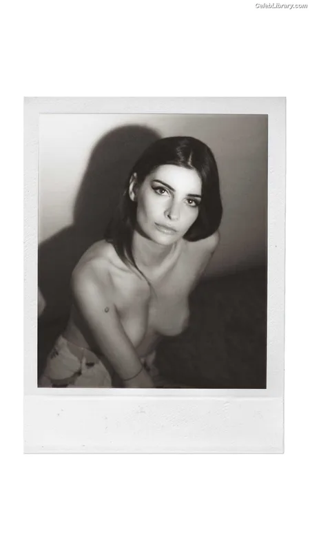 Clara Beneytout photo 12 of 67