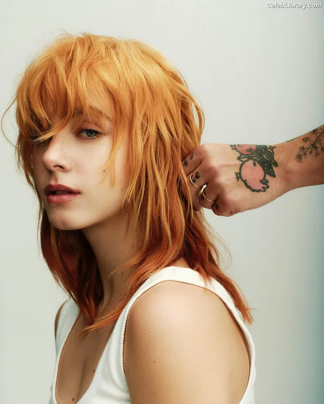 Clara Galle photo 4 of 756