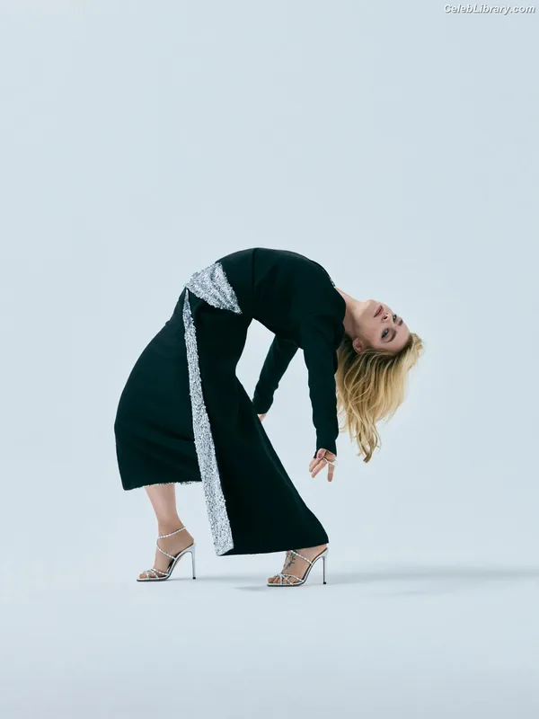 Clara Galle photo 7 of 756