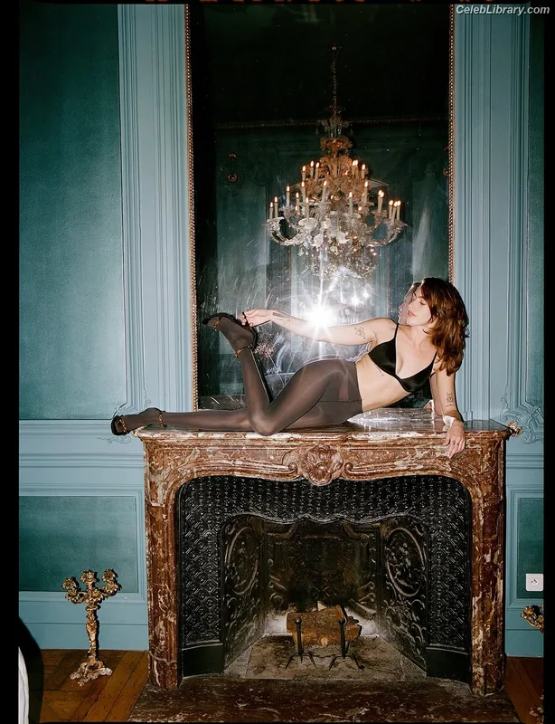 Clara McGregor photo 20 of 72