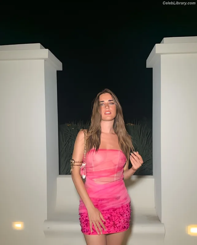 Clara Soccini photo 2 of 128