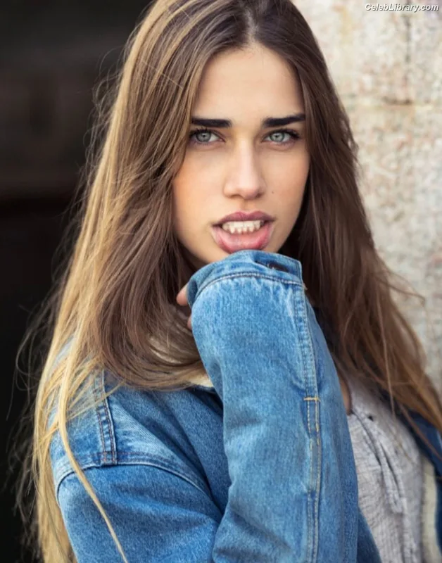 Clara Soccini photo 9 of 128