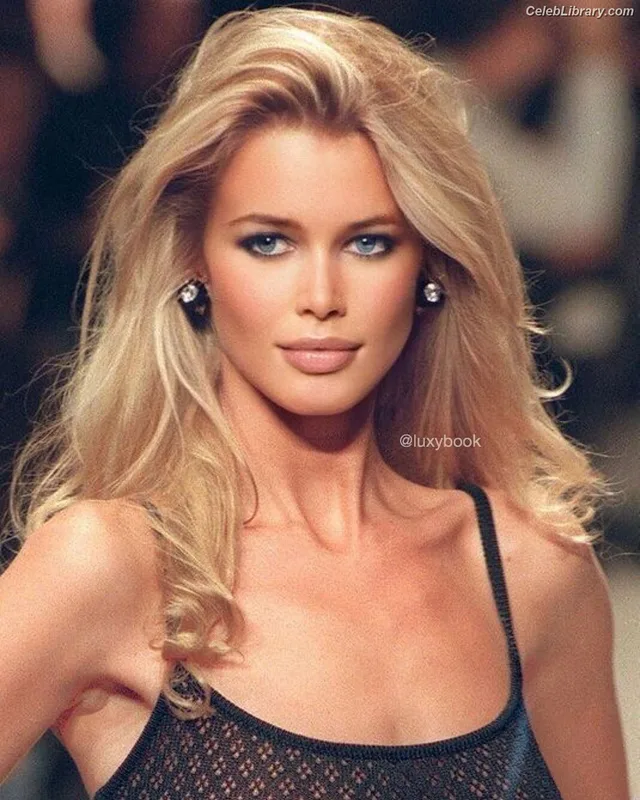 Claudia Schiffer photo 6 of 223