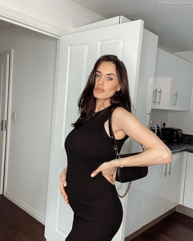 Clelia Theodorou photo 3 of 84