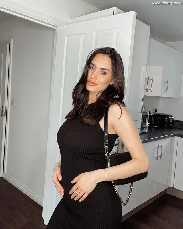 Clelia Theodorou photo 4 of 84
