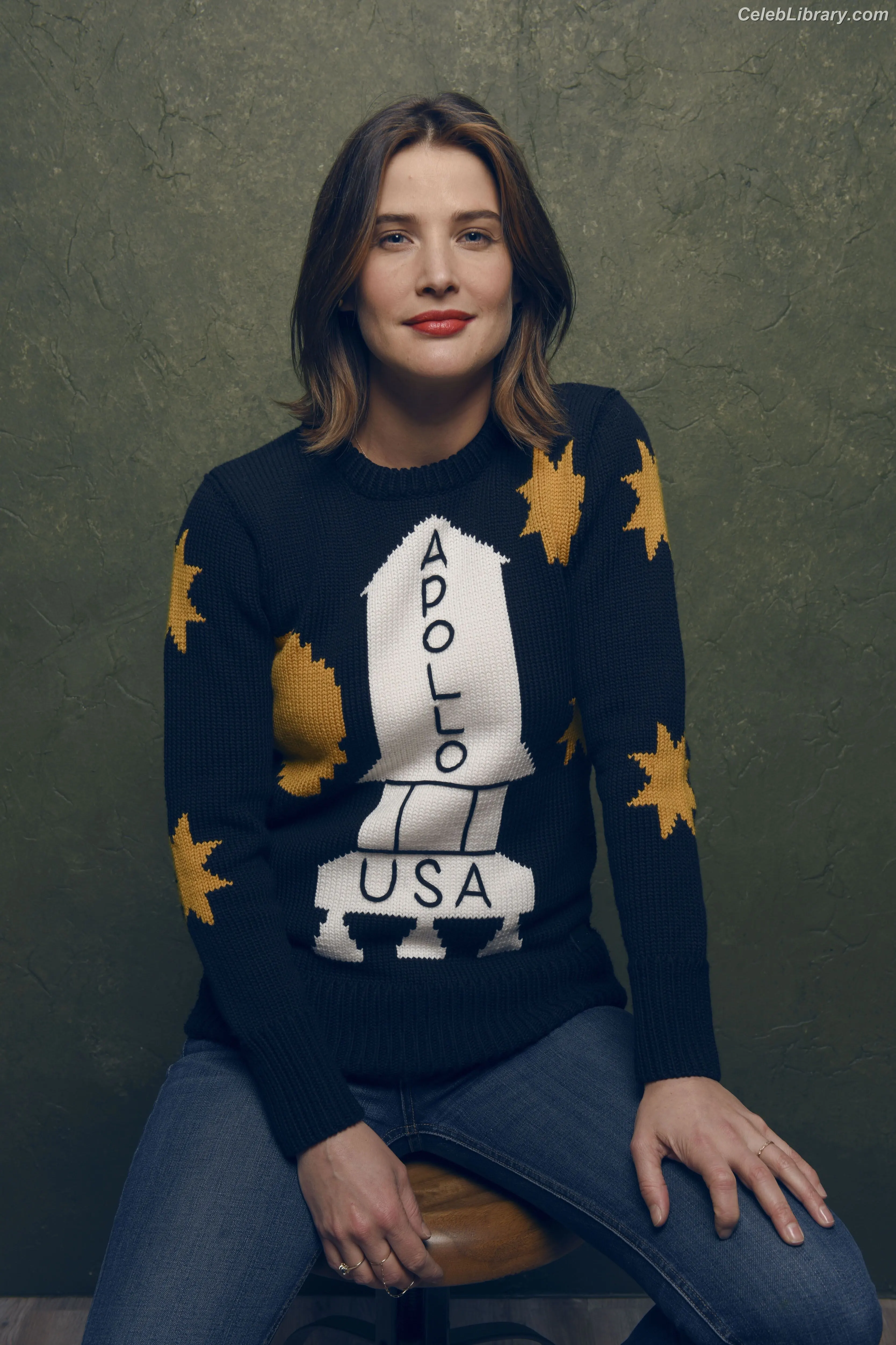 Cobie Smulders photo 17 of 144