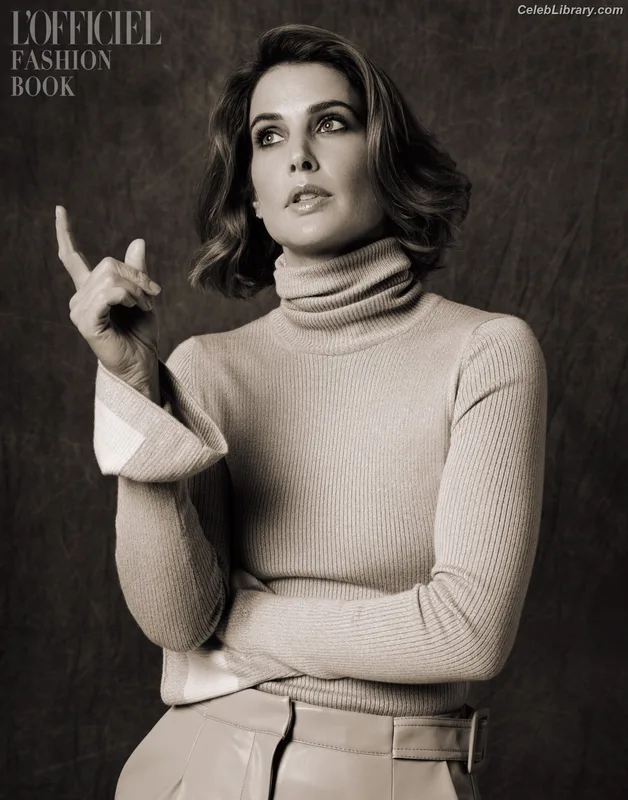 Cobie Smulders photo 12 of 145