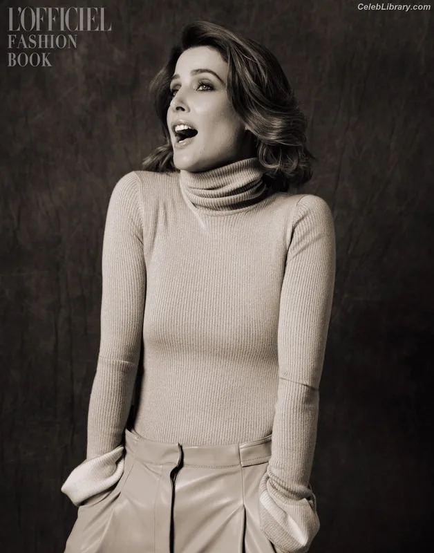 Cobie Smulders photo 13 of 145