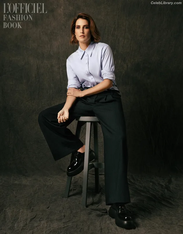 Cobie Smulders photo 15 of 145