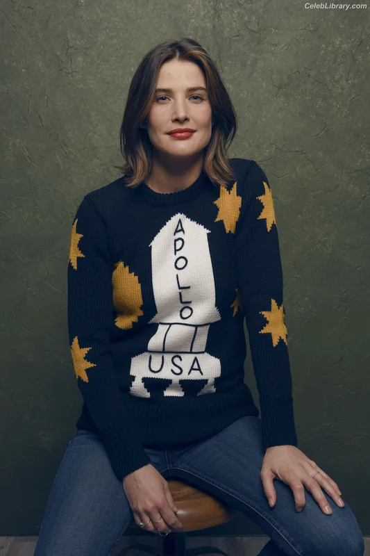 Cobie Smulders photo 17 of 145