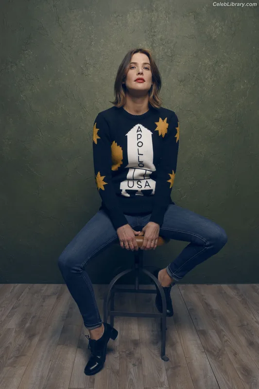 Cobie Smulders photo 5 of 145