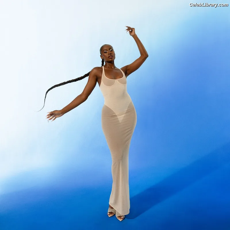 Coco Jones photo 10 of 24