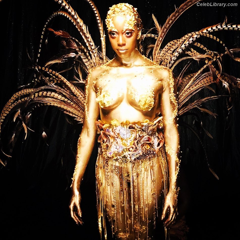 Condola Rashad photo 7 of 17