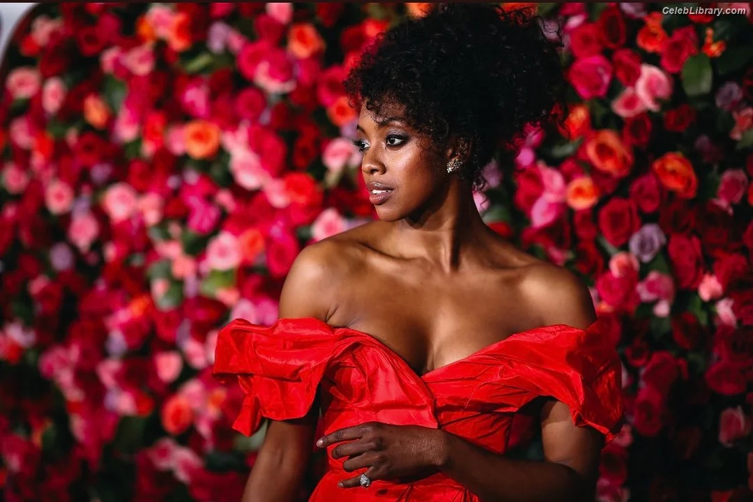 Condola Rashad photo 11 of 17
