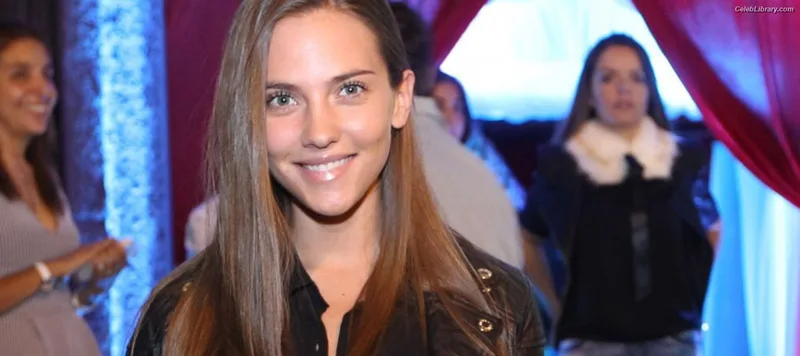 Constanza Mengotti photo 11 of 36