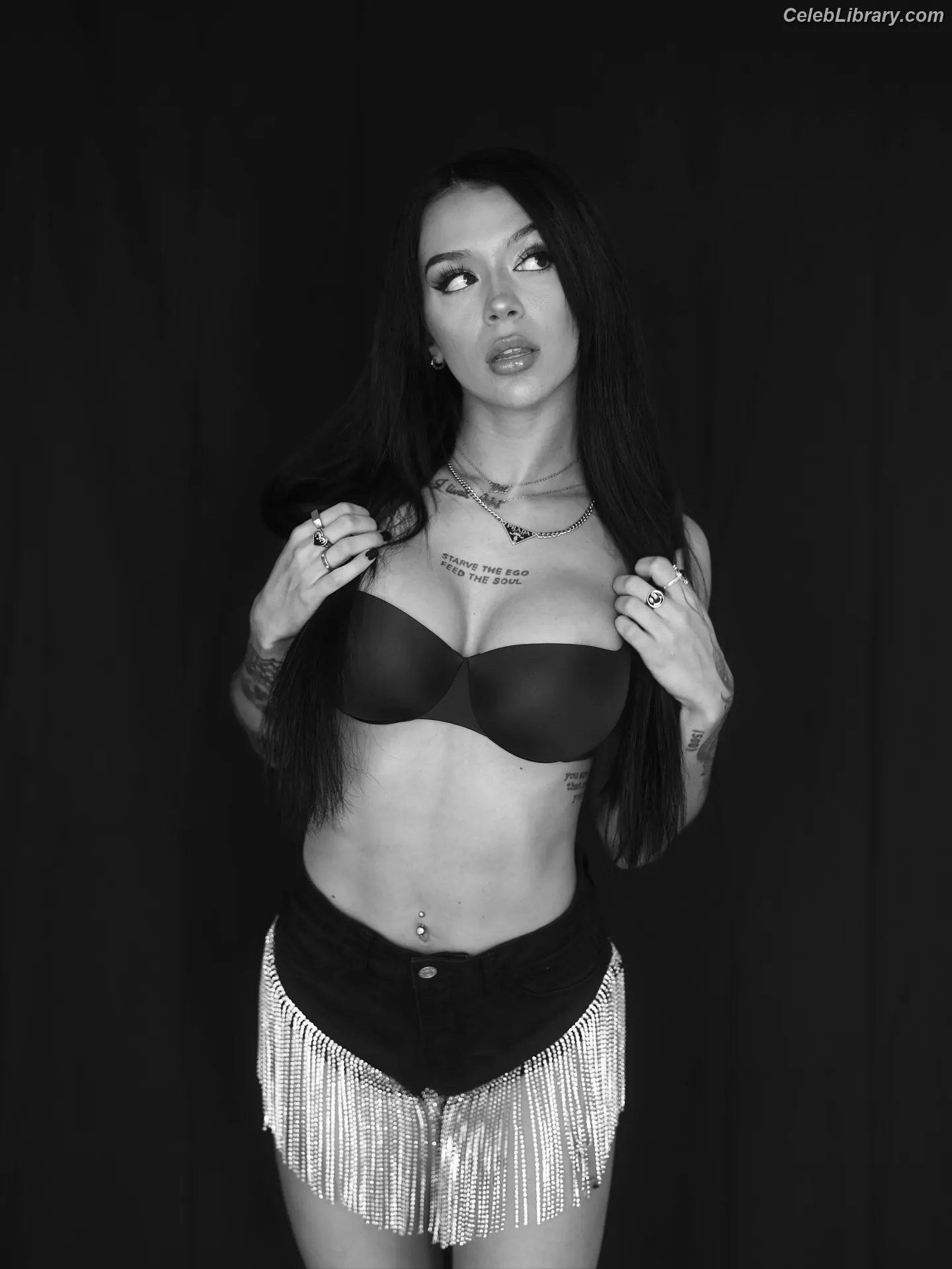 Cora Jade photo 3 of 1280