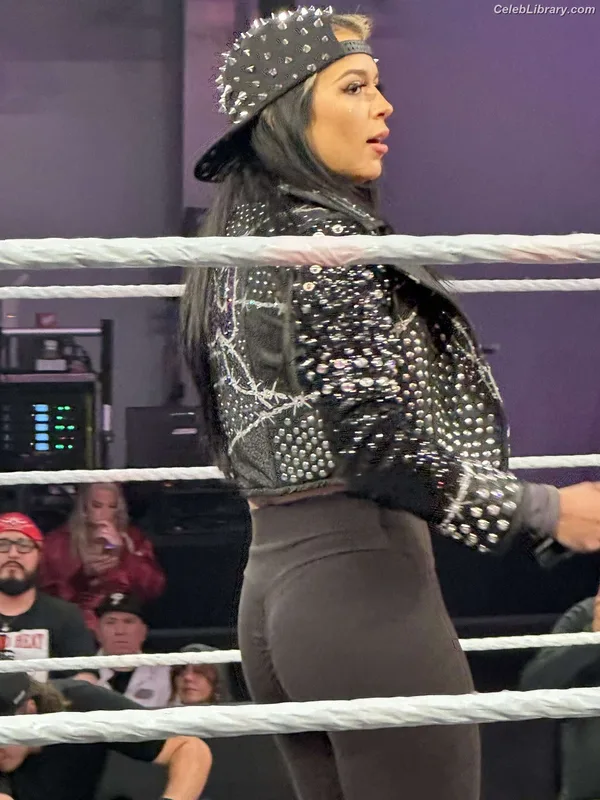 Cora Jade photo 11 of 1279