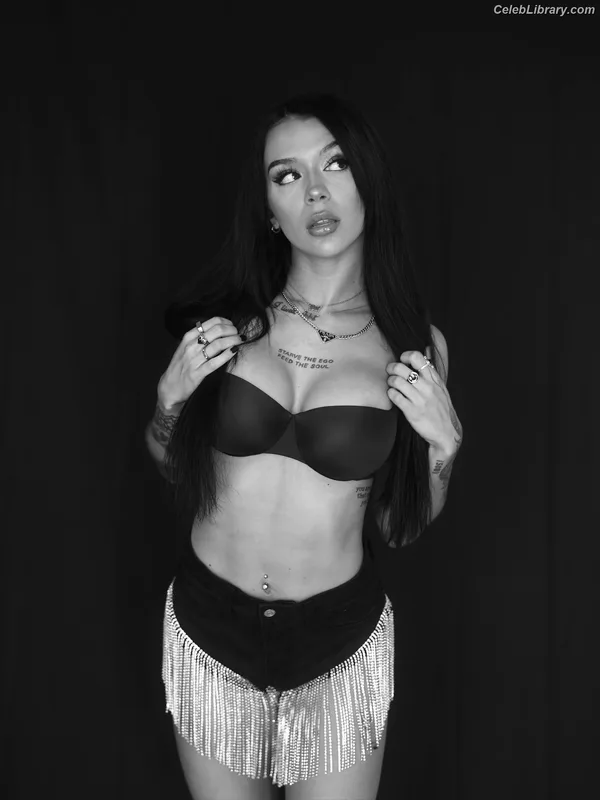 Cora Jade photo 1 of 1279