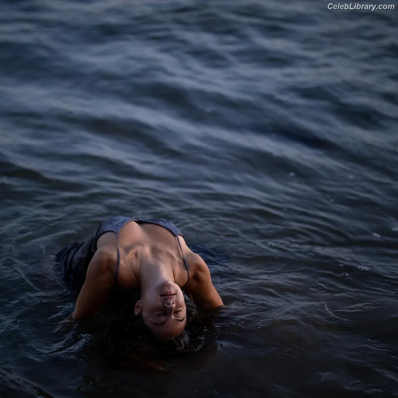 Corina Conti photo 16 of 131