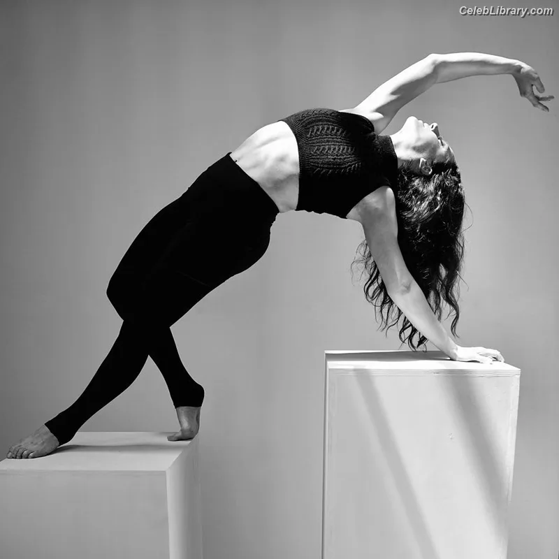 Corina Conti photo 9 of 131