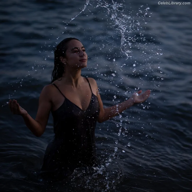 Corina Conti photo 18 of 131