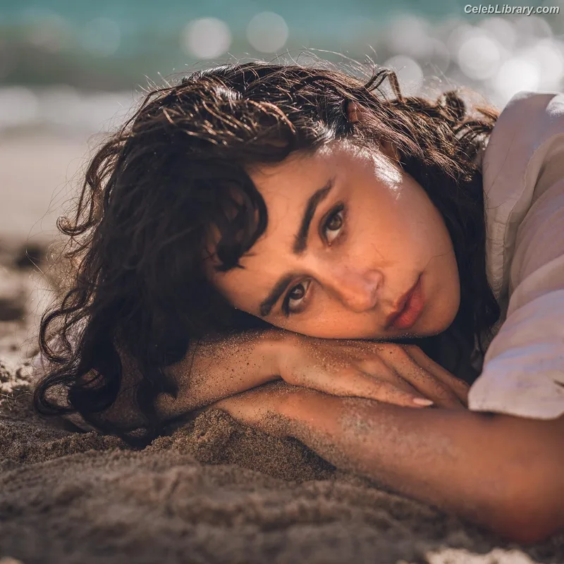 Corina Conti photo 23 of 131