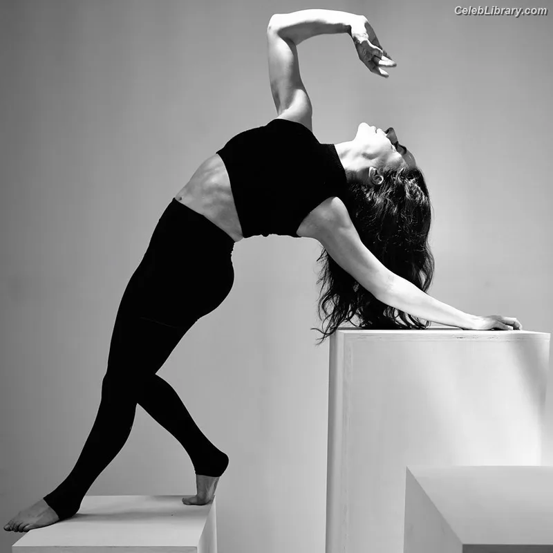 Corina Conti photo 13 of 131