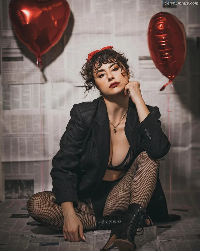 Corina Conti photo 22 of 131