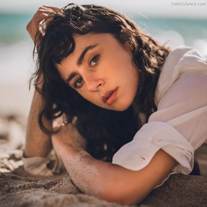 Corina Conti photo 8 of 131