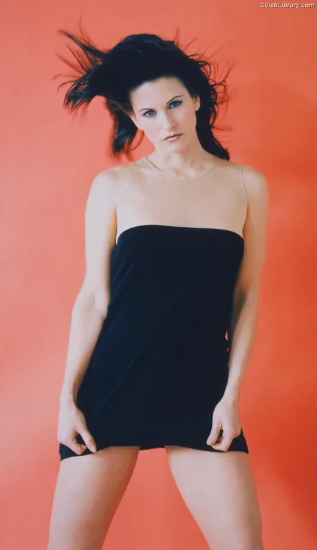 Courteney Cox photo 17 of 148