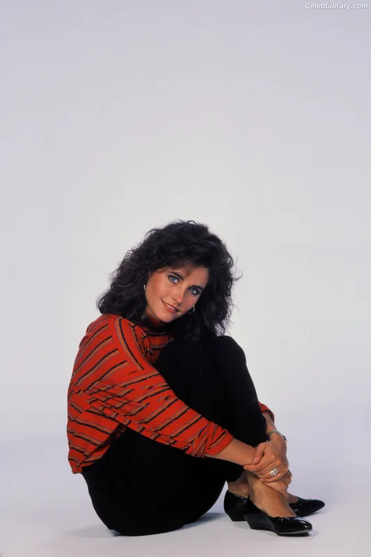 Courteney Cox photo 8 of 148