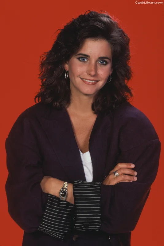 Courteney Cox photo 9 of 148